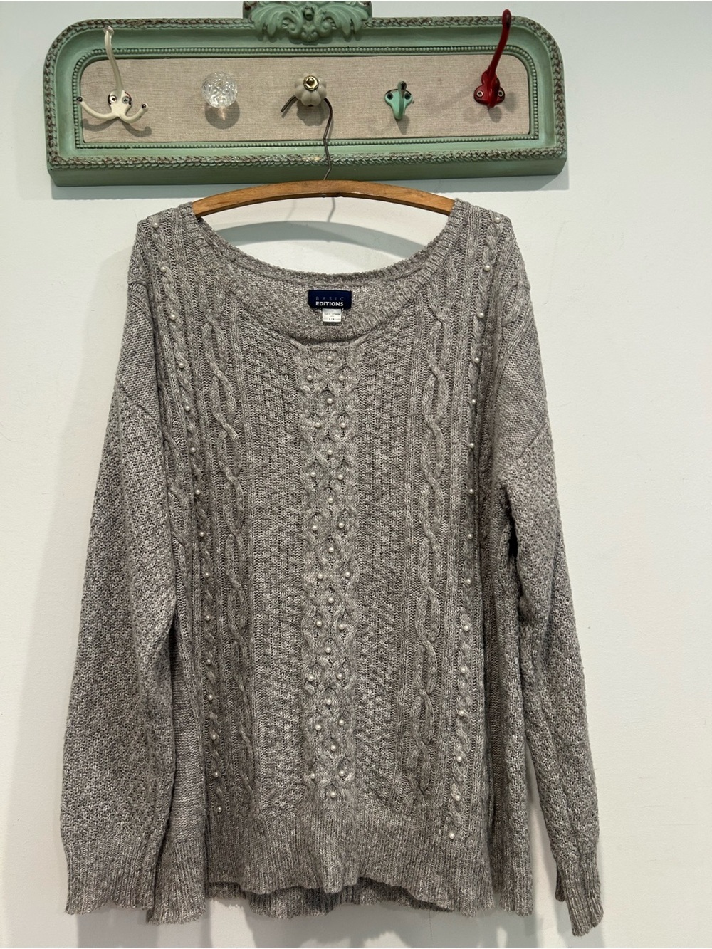 Basic Editions Gray cotton nylon blend Beaded pearl Cable Knit Neck Sweater larg